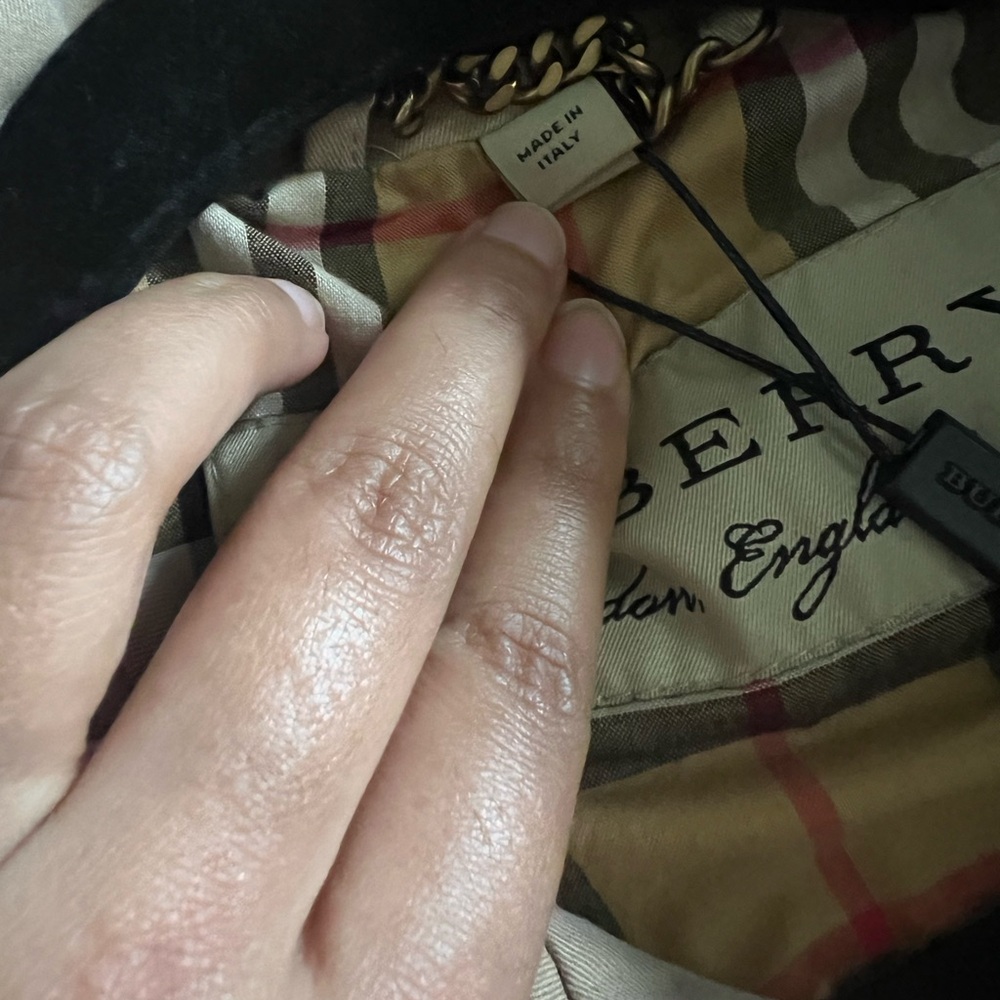Burberry Kris Wu Grafitti coat usa 2 can fit small as well - Picture 11 of 16